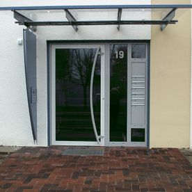 Bauschlosserei Stark Alu-Element-Bau Fenster und Türen